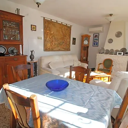 Dubois Villa